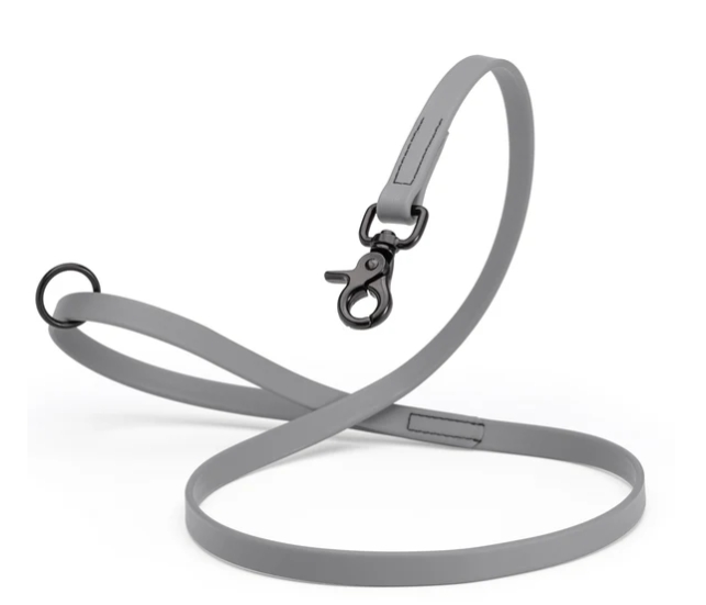 dogline-biothane-dog-leash-with-black-scissor-snap-five-eighths-inch-by-4-feet-to-33-feet-battleship-gray-made-in-the-usa.jpeg
